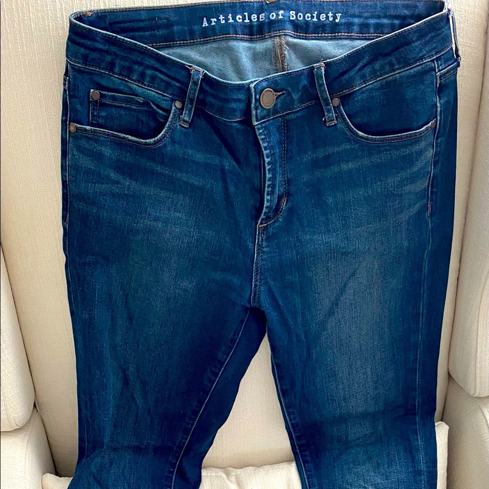 Articles of society dark wash skinny jeans excellent condition